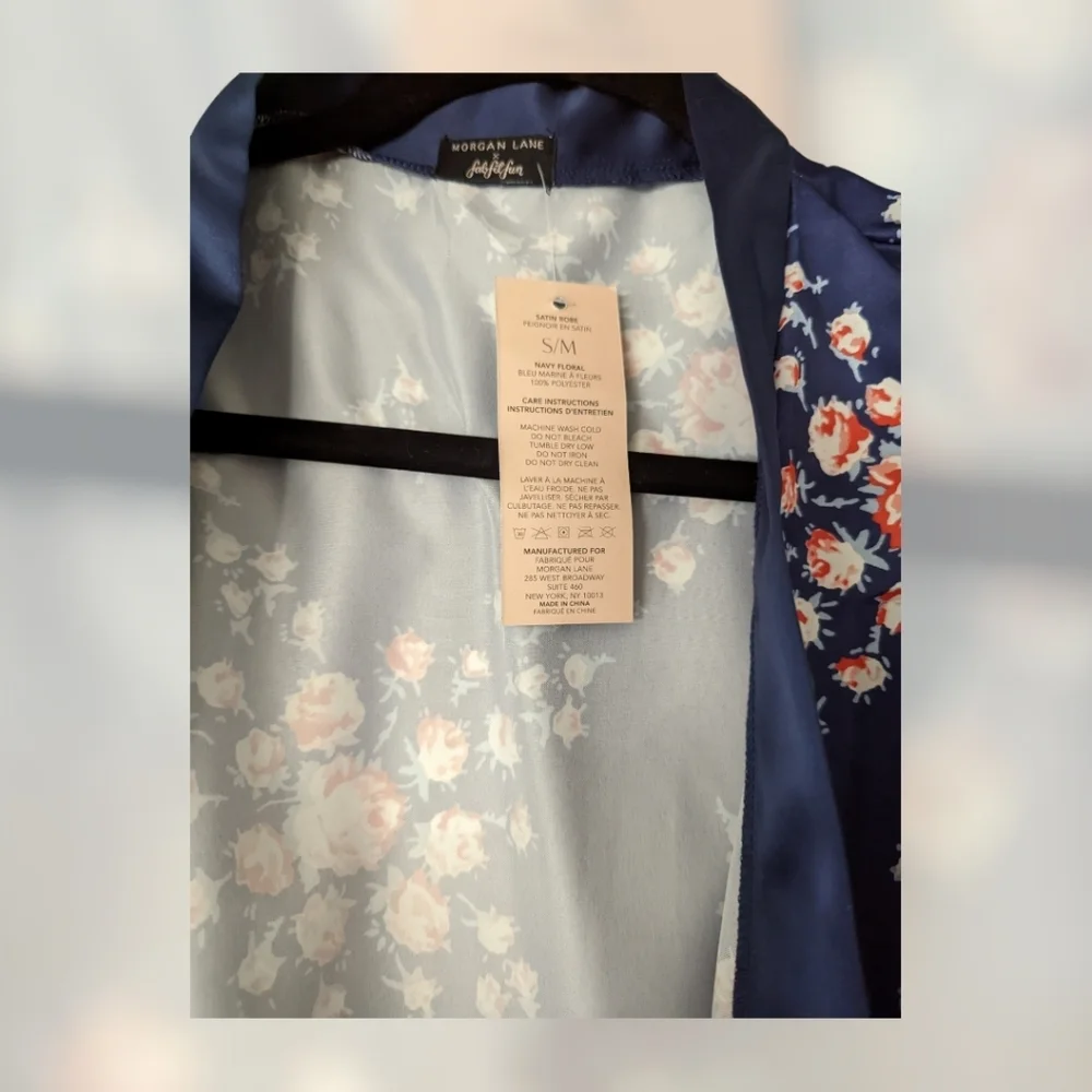 Morgan Lane Robe - Picture 2 of 3